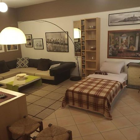Spacious Cosy Apt Salonicco Esterno foto